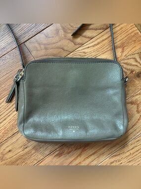Fossil Leather Crossbody Bag - Taupe Pebbled Leather